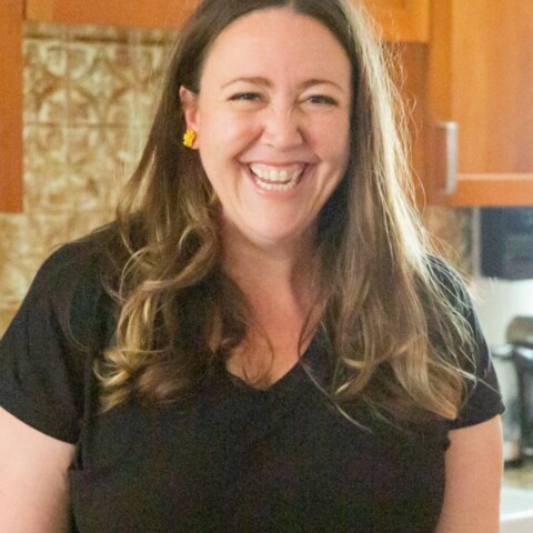 Stephanie Viva headshot