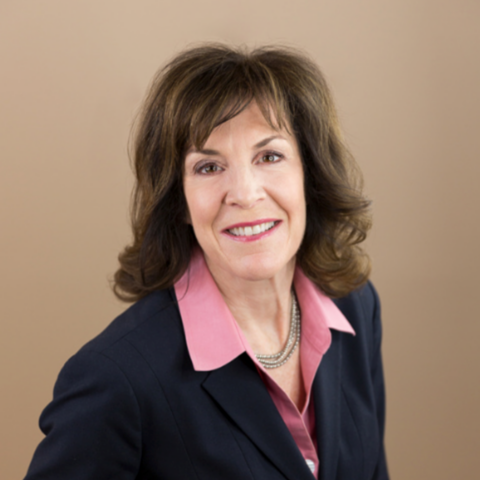 Trish Corey headshot